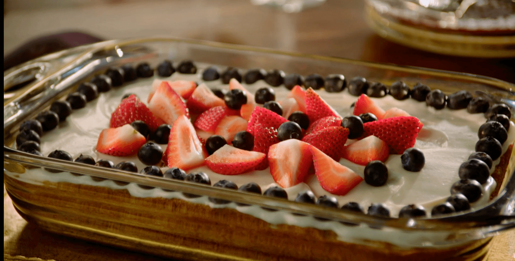 Vanilla Cake with Vanilla Cream Cheese Frosting